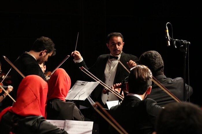 تمدید «آتش زنده» کامکارها و اجرای «نغمههای زمین»