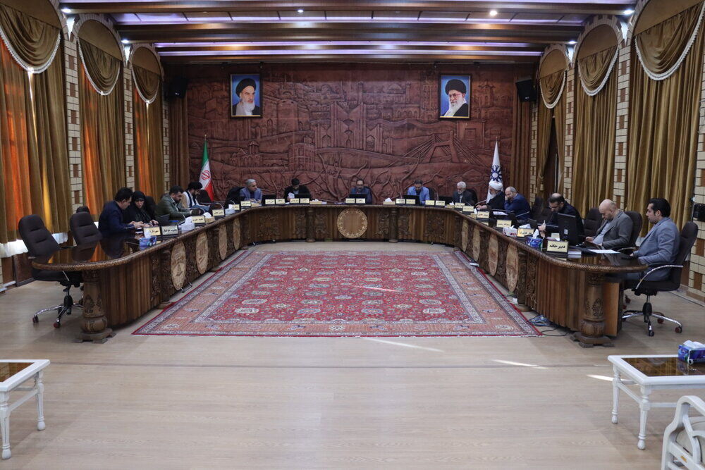 شورای شهر تبریز ساخت ورزشگاه ۱۵ هزار نفری را تصویب کرد شورای شهر تبریز ساخت ورزشگاه ۱۵ هزار نفری را تصویب کرد