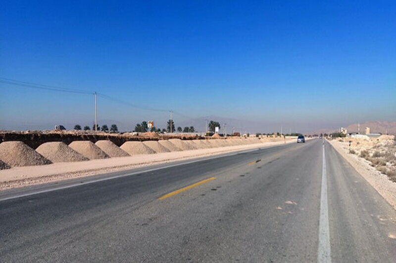 بزرگراه جهرم – لار – بندرعباس، ترانزیت کالا را تسهیل خواهد کرد