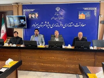 فرماندار سبزوار: ادبیات مقاومت ابزاری برای انتقال آموزه‌های دفاع مقدس به نسل جوان است
