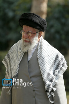 Iran's Leader plants sapling on National Tree Planting Day