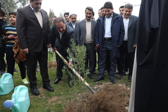 تاکید استاندار ایلام بر نهادینه کردن فرهنگ منابع طبیعی