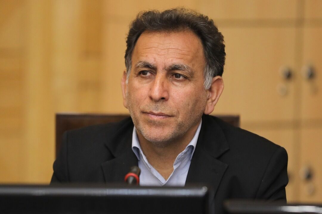 نماینده خرم‌آباد: طرح استیضاح وزیران راه و نیرو سیاسی است