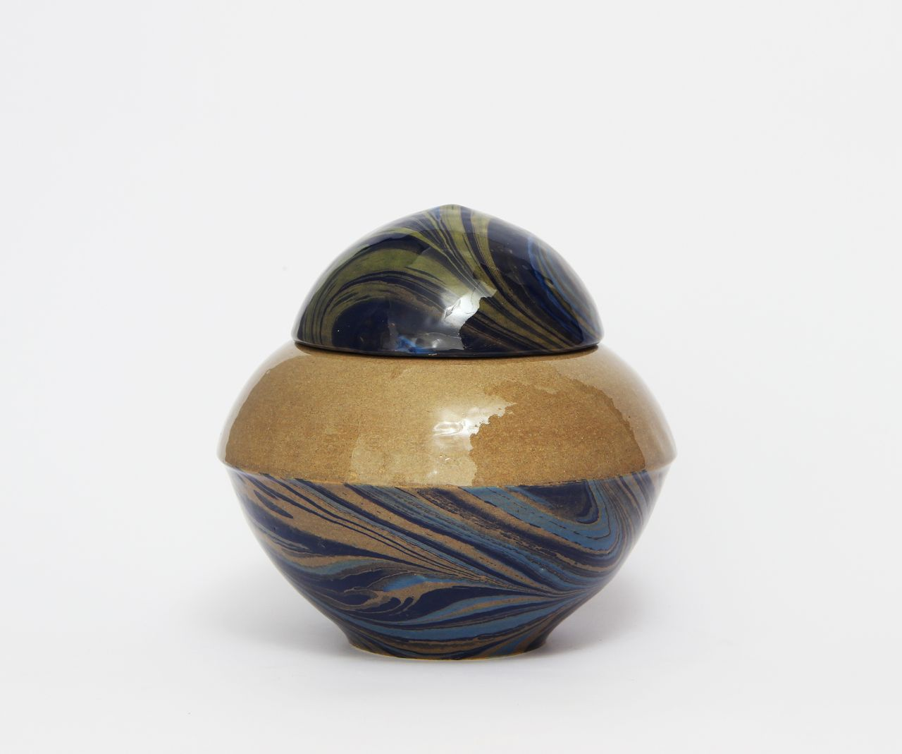 ورود هنر ابر و باد به عرصه سرامیک و ظروف با ابتکار جوان ایرانی 1 ورود هنر ابر و باد به عرصه سرامیک و ظروف با ابتکار جوان ایرانی