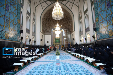Recitación del Corán en el Santuario del Imam Reza (P)
