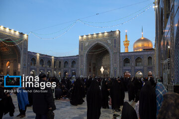 Recitación del Corán en el Santuario del Imam Reza (P)