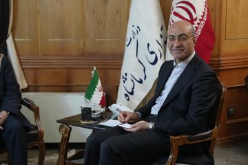 استاندار کرمانشاه: شاخص ارزیابی مدیران، پایبندی به برنامه توسعه‌ استان است