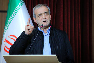 مسئولان شهرستان های پردیس، دماوند و فیروز کوه مطالبات مردمی را بارئیس جمهور درمیان گذاشتند