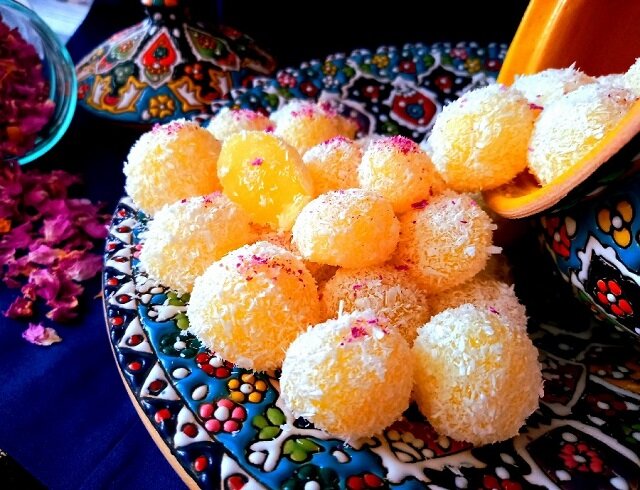 طرز تهیه باسلوق زعفرانی برای شبنشینیهای عید