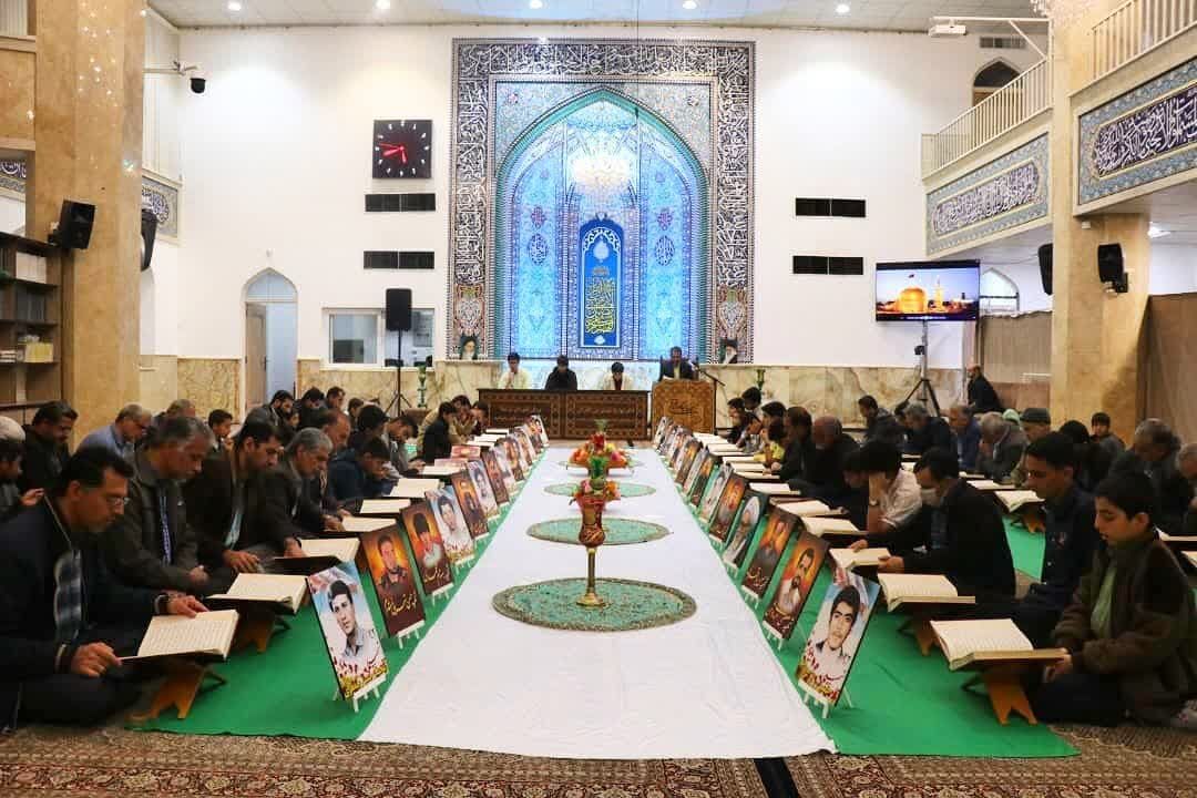 فیلم| جزء خوانی قرآن مجید در مسجد یزد