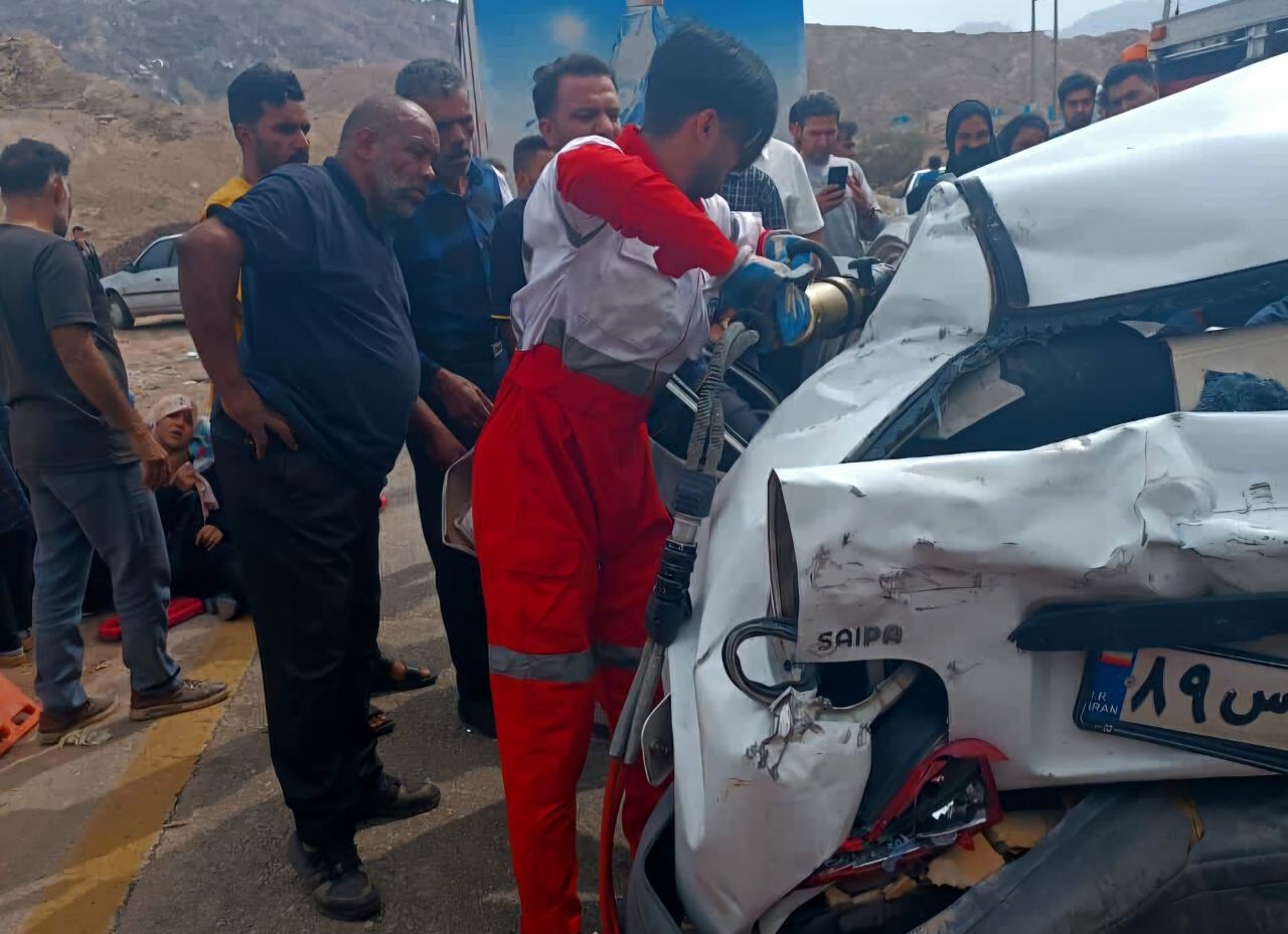 تصادف زنجیره ای در سبزوار یک کشته و ۲ مصدوم بر جا گذاشت