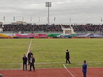 فیلم| حال و هوای ورزشگاه شهید نصیری یزد پیش از بازی تیم‌های پرسپولیس و چادرملو