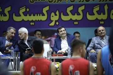 وزیر ورزش و جوانان نظاره‌گر فینال نخستین دوره لیگ کیک بوکسینگ