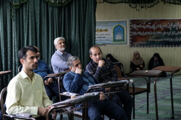 تجلیل از فعالان اقامه نماز و برنامه های فرهنگی- مذهبی