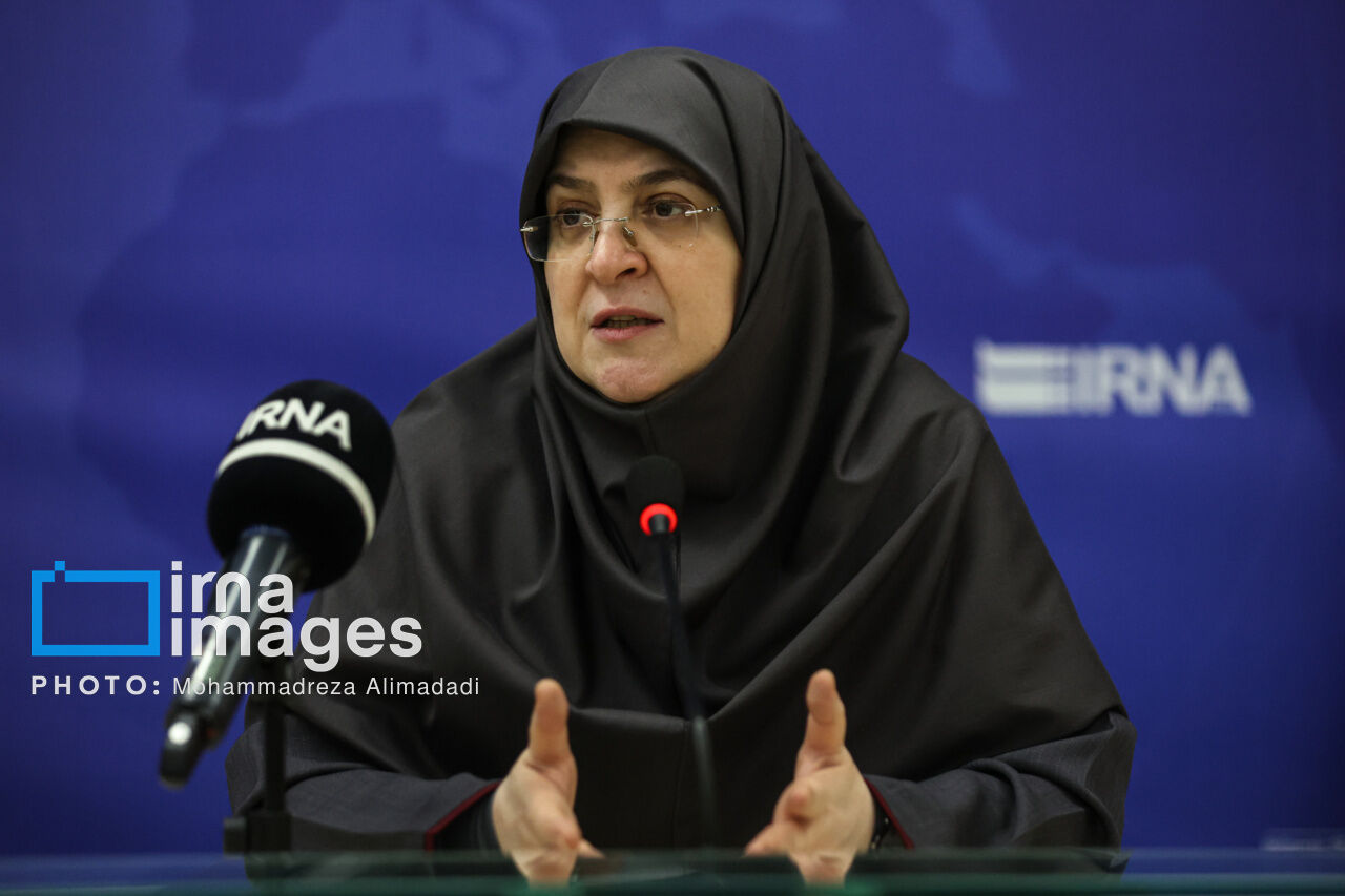 الناطقة باسم الحكومة: اللغة الفارسية، هي خندق لسلامة تراب الوطن