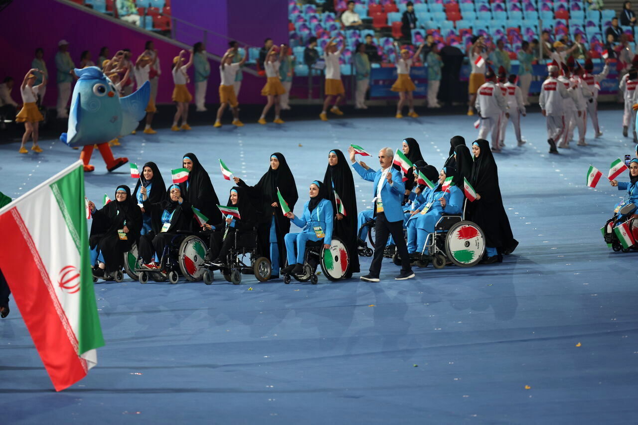 El Comité Nacional Paralímpico de Irán recibe el premio del Día Internacional de la Mujer