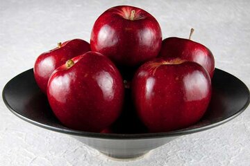 خودنمایی سیب سرخ آذربایجان‌غربی در سفره هفت سین ایرانیان
