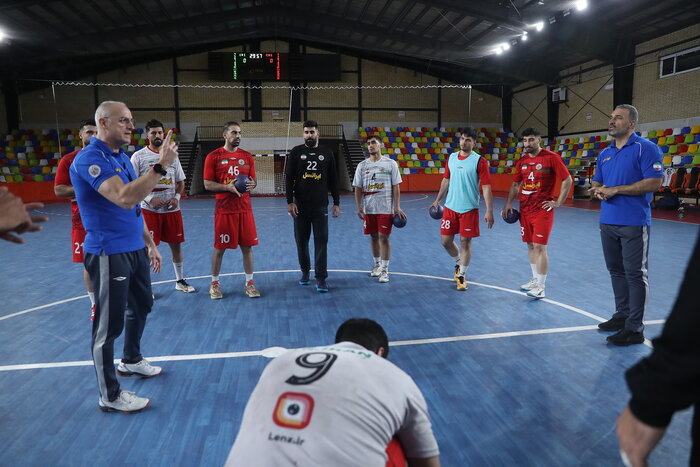 مربی تیم ملی هندبال: عدم کسب سهمیه جهانی آزار دهنده بود