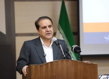 استاندار ایلام: پیشرفت اقتصادی و اجتماعی از مسیر کتابخوانی می گذرد
