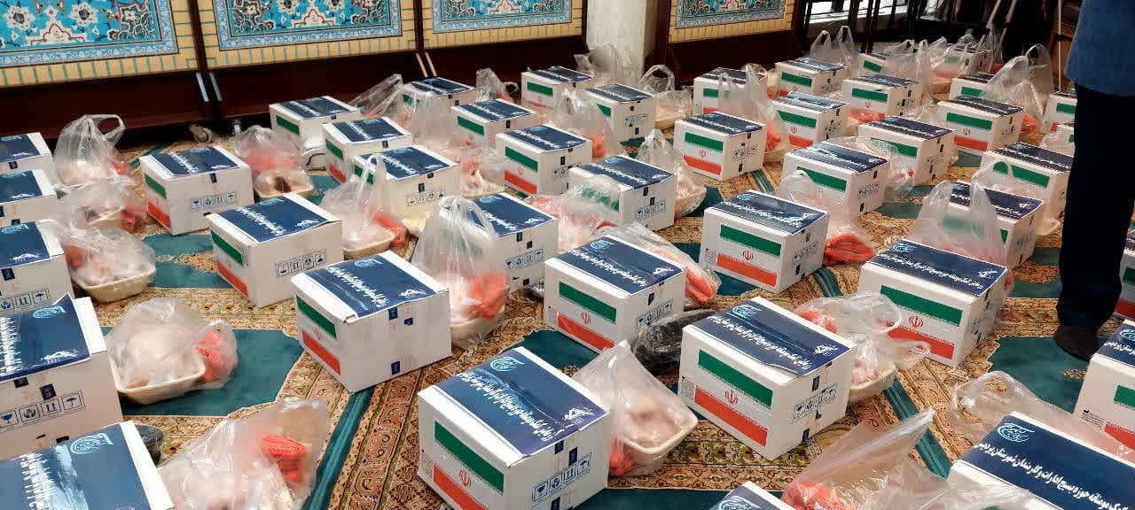 اهدای کمک های مومنانه در ماه مبارک رمضان به نیازمندان پردیس