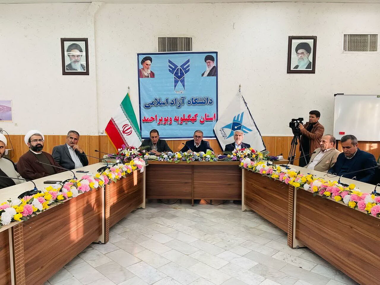 استاندار کهگیلویه وبویراحمد: ارتباط دانشگاهیان با حوزه اجرایی و جامعه باید تقویت شود استاندار کهگیلویه وبویراحمد: ارتباط دانشگاهیان با حوزه اجرایی و جامعه باید تقویت شود
