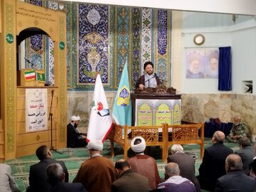 امام‌جمعه تربت‌حیدریه: رییس‌جمهور فاصله شعار تا عمل را حذف کرد