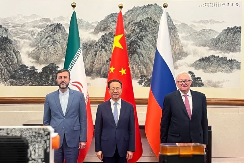 Téhéran, Moscou et Pékin insistent sur la levée de toutes les sanctions unilatérales illégales