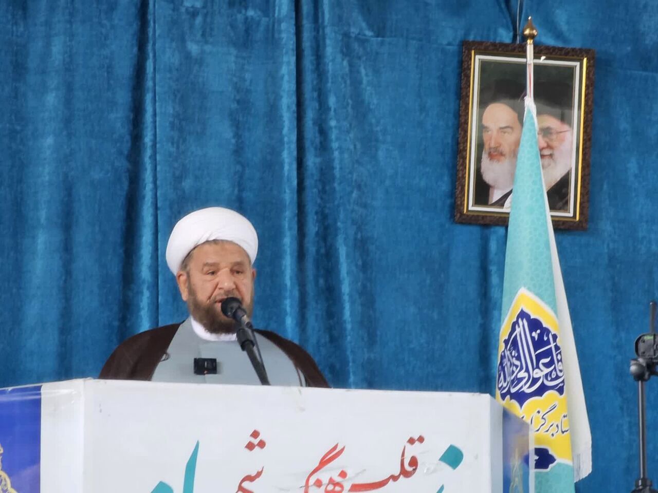 امام جمعه جیرفت: کوچکتر شدن خانواده به گسست اجتماعی در کشور می انجامد