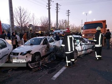 تصادف رانندگی منجر به مرگ ۲ نفر در تهران شد + فیلم
