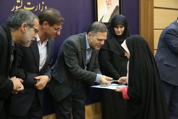 استاندار زنجان: دولت چهاردهم اهتمام ویژه‌ای به جامعه ایثارگران دارد