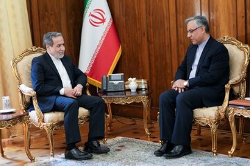 سفیر جدید ایران در انگلیس با وزیر امور خارجه دیدار کرد