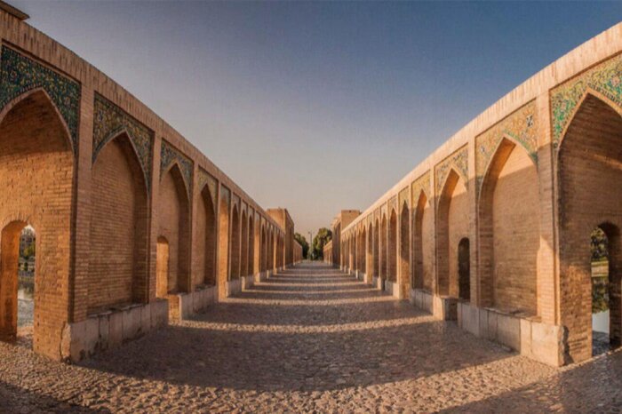 بدون بلیت اصفهانگردی کنید