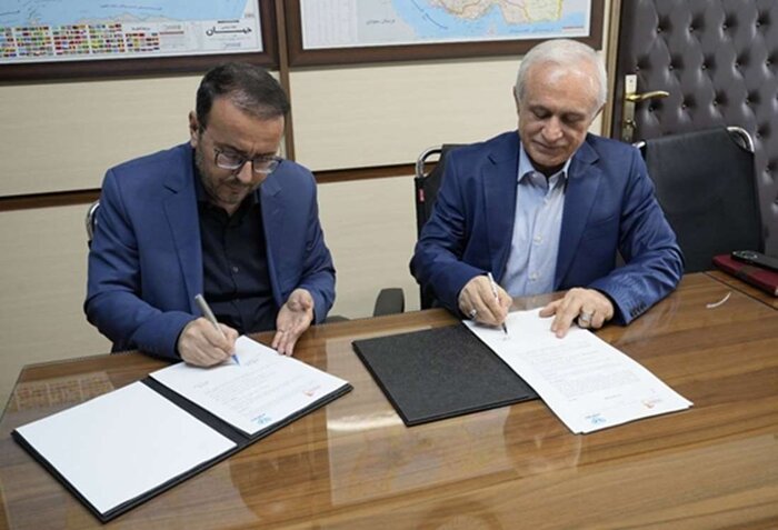 سازمان دامپزشکی و انجمن تولیدکنندگان گوشت مرغ تفاهمنامه امضا کردند