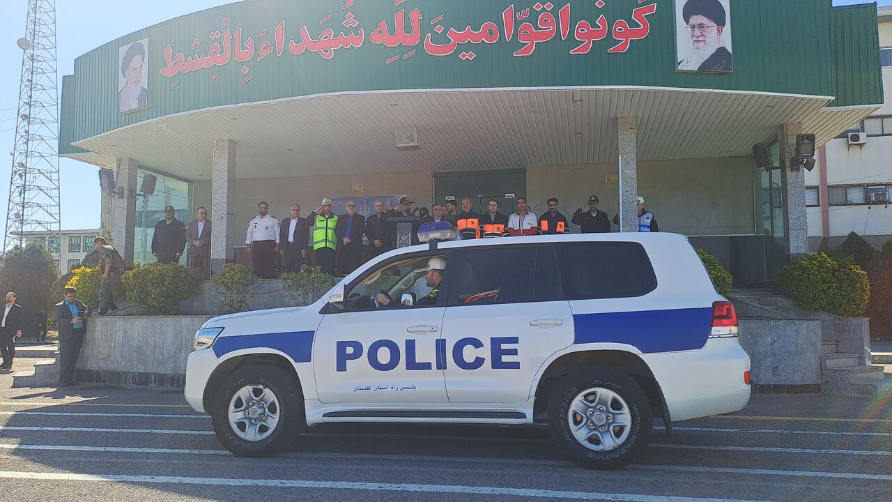 استاندار گلستان تأکید کرد: نوروز ۱۴۰۴ را ایمن و آرام رقم میزنیم استاندار گلستان تأکید کرد: نوروز ۱۴۰۴ را ایمن و آرام رقم میزنیم