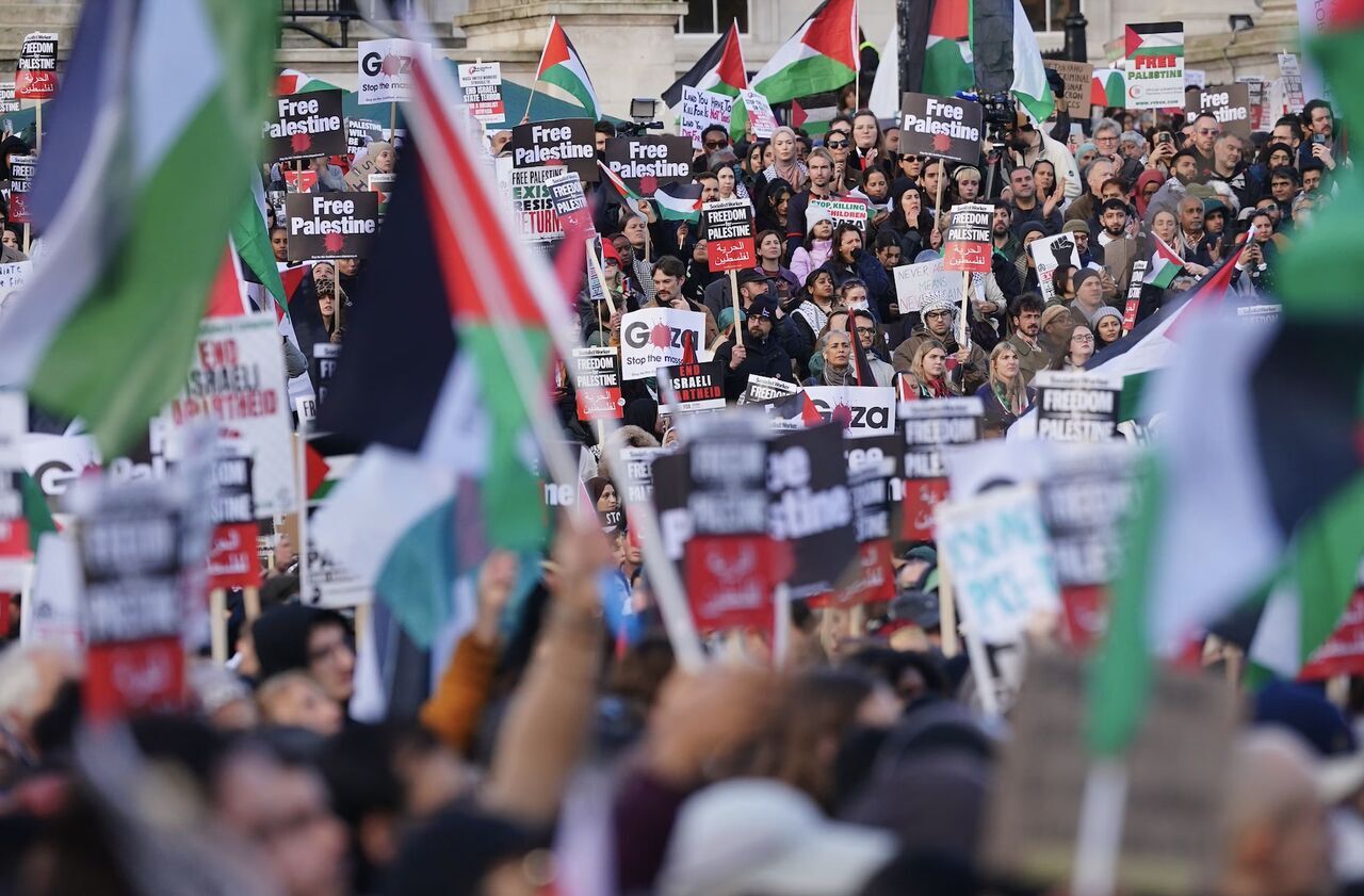 London rally demands Britain halt arms exports to Israel over Gaza crimes