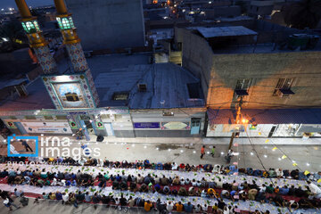 Mesa de Iftar de 300 metros