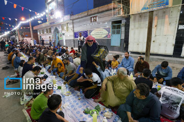 Mesa de Iftar de 300 metros