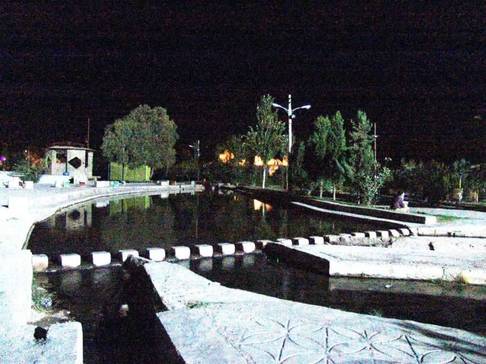 نوروزگردی اردستان از قنات دوطبقه مون تا قلعه سنگ بست
