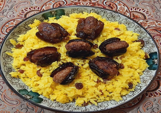 افطار و سحر مقوی با خرما پلو اهوازی (بدون گوشت)