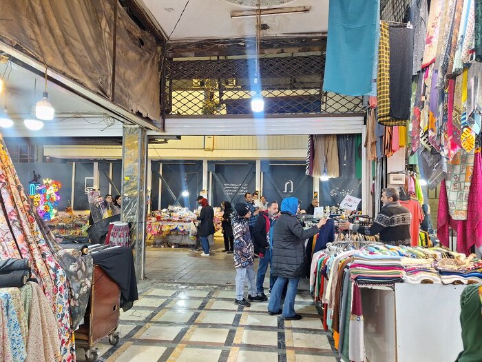 بازار شب عید؛ آرامتر از همیشه اما هنوز زنده