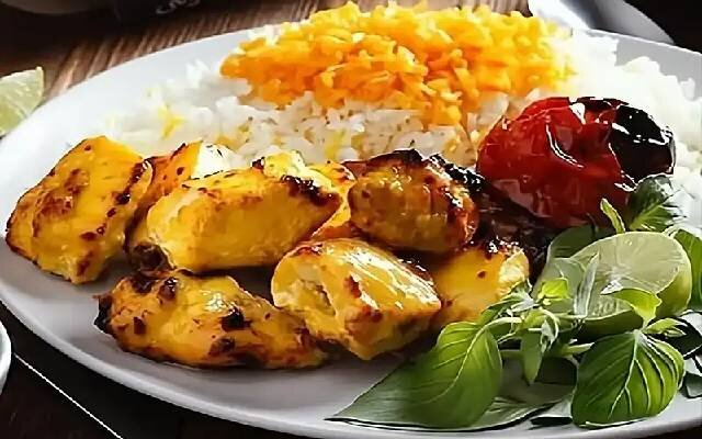 طرز تهیه «جوجه دیگی» در قابلمه بدون نیاز به سیخ و منقل