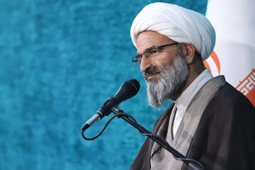 امام جمعه سمنان: آموزه‌های دینی در مباحث فرهنگی مورد توجه باشد