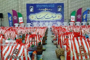 «ضیافت کریمانه» با توزیع ۴۶۰۰ بسته کمک معیشتی در شاهرود