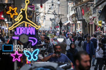 El Gran Bazar de Teherán en vísperas del Noruz