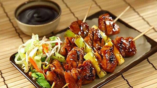 طرز تهیه چیکن یاکیتوری (جوجه کباب ژاپنی)