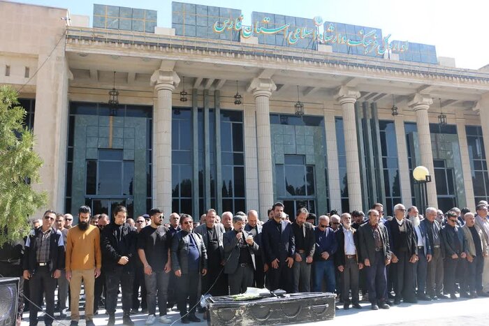 هنرمند نمایشی و آیینی فارس در خاک هنرپرور شیراز آرام گرفت