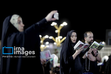 Iran : veillée de la 19ᵉ nuit du Ramadan au sanctuaire de l'Imam Reza (P) à Machhad