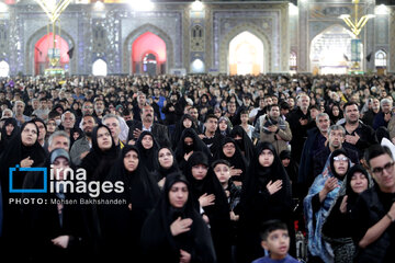 Iran : veillée de la 19ᵉ nuit du Ramadan au sanctuaire de l'Imam Reza (P) à Machhad