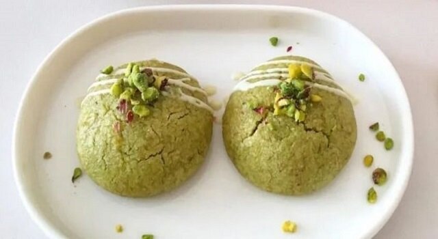 طرز تهیه قرابیه پسته؛ از کوچه پسکوچههای تبریز تا سفره شما