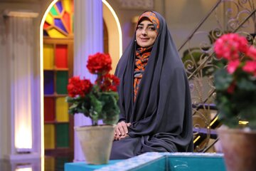 با دکور «هلال» انگار در خانه خودم هستم/ همراهی همسرم در اجرا لذت‌بخش است